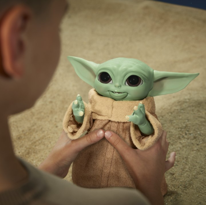 Baby Yoda animatronic hasbro star wars