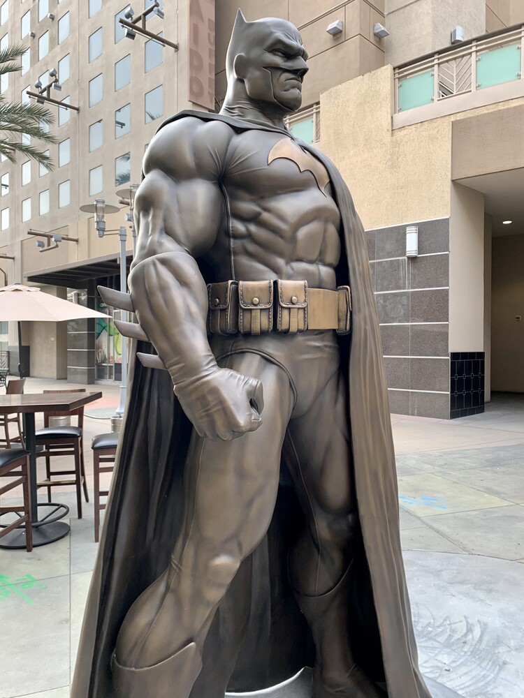 Batman statue Burbank