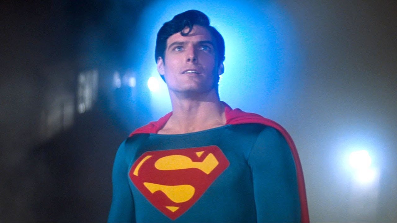 Wanted to have some fun in photoshop so I did a Christopher Reeve inspired  look for Henry Cavill! : r/superman