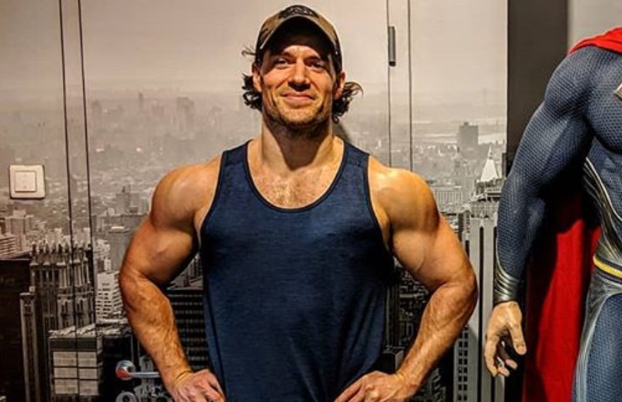 Henry Cavill muscles