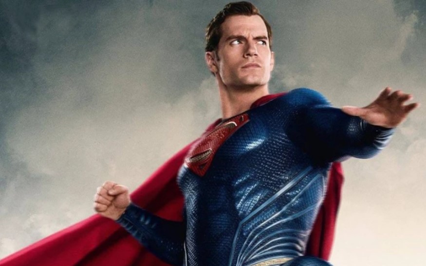 Report: Henry Cavill May Keep Playing Superman As The DCEU Reassembles