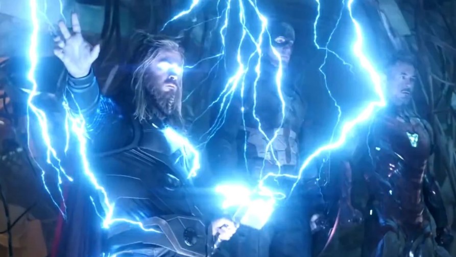 Chris Hemsworth Thor lightning