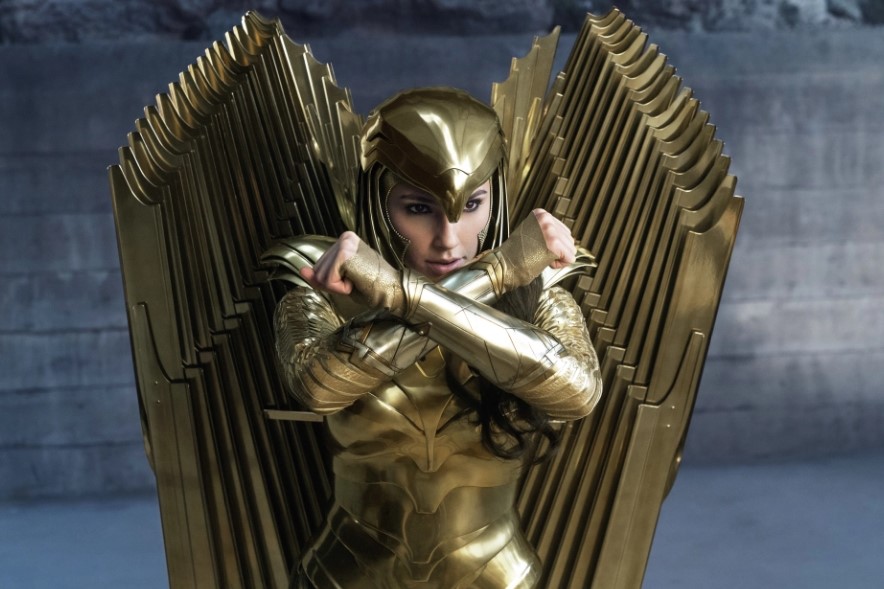 gal gadot wonder woman gold armor