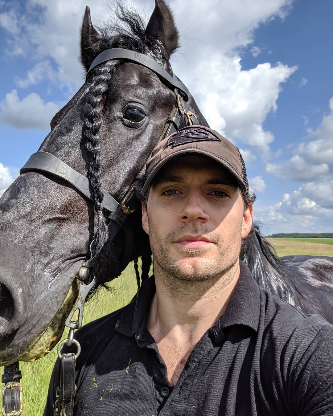 Henry Cavill Wraps 'The Witcher' | Cosmic Book News