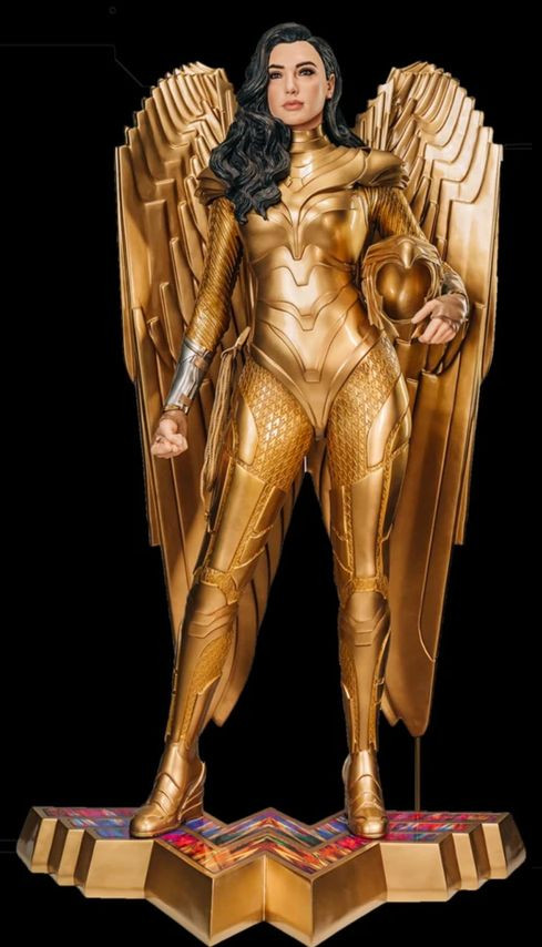 Wonder Woman 1984 Golden Armor statue