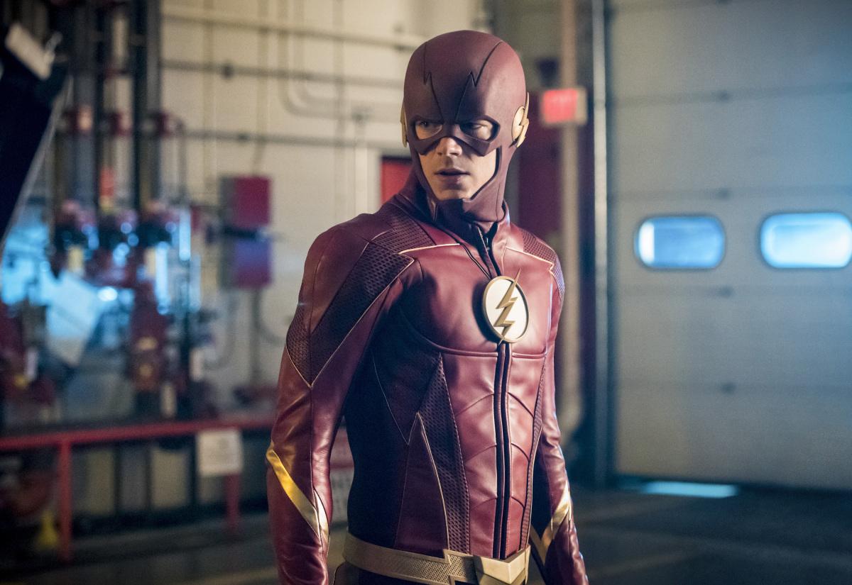 the flash season 4 new costume