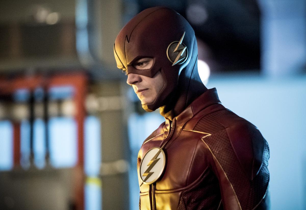 the flash season 4 new costume