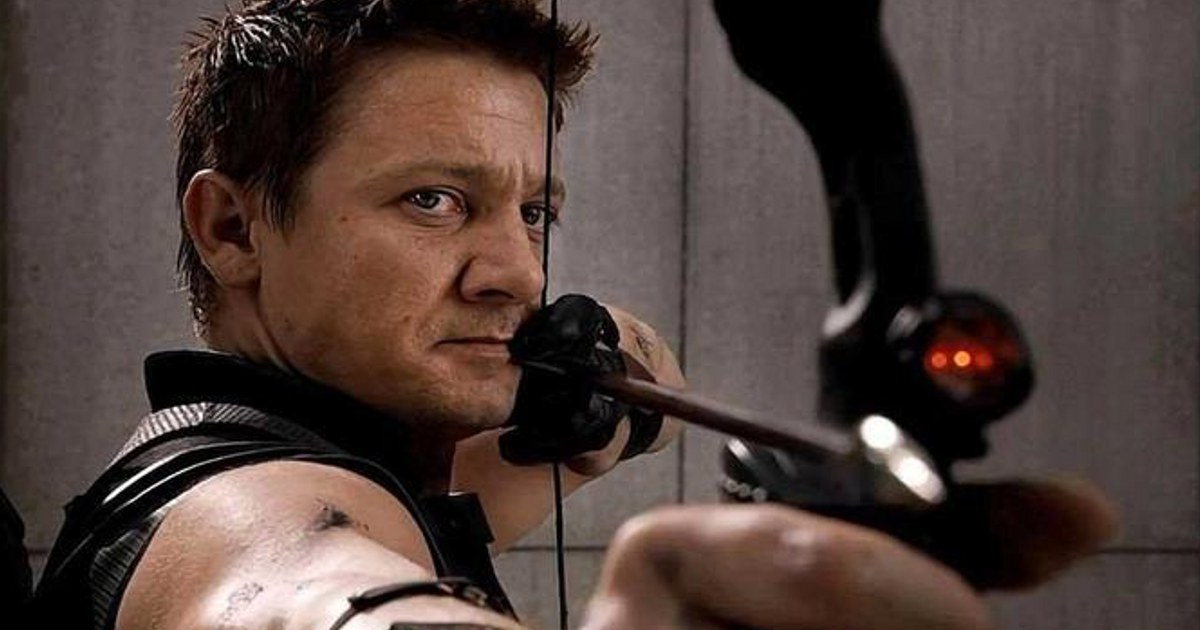 jeremy renner injures arms Jeremy Renner