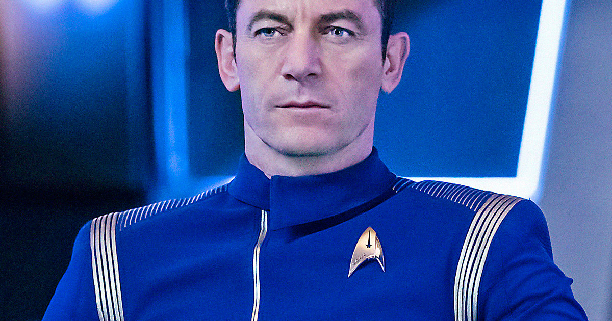 star trek discovery captain lorca First Look at Jason Isaacs In Star Trek Discovery