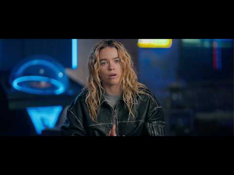 SUPERGIRL | Trailer BTS