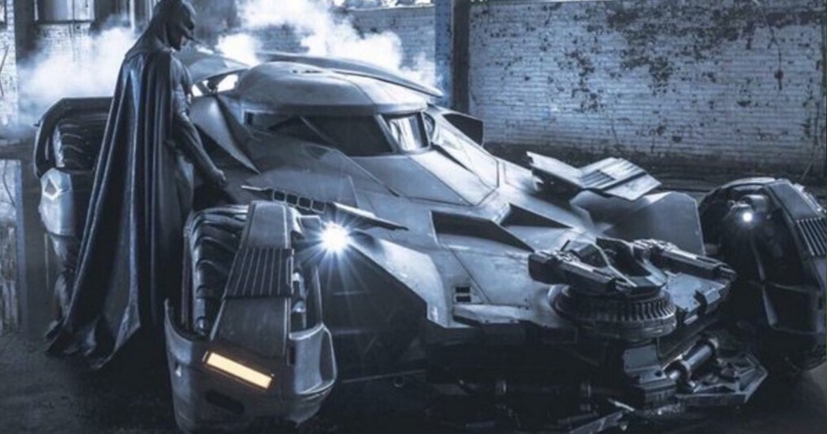 New Batman Vs. Superman Images & Details From Book Leaks Online