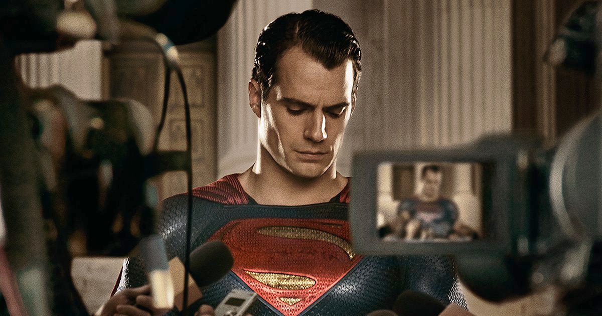 New Superman Promo Pic & Doritos Batman Vs. Superman Contest Announced