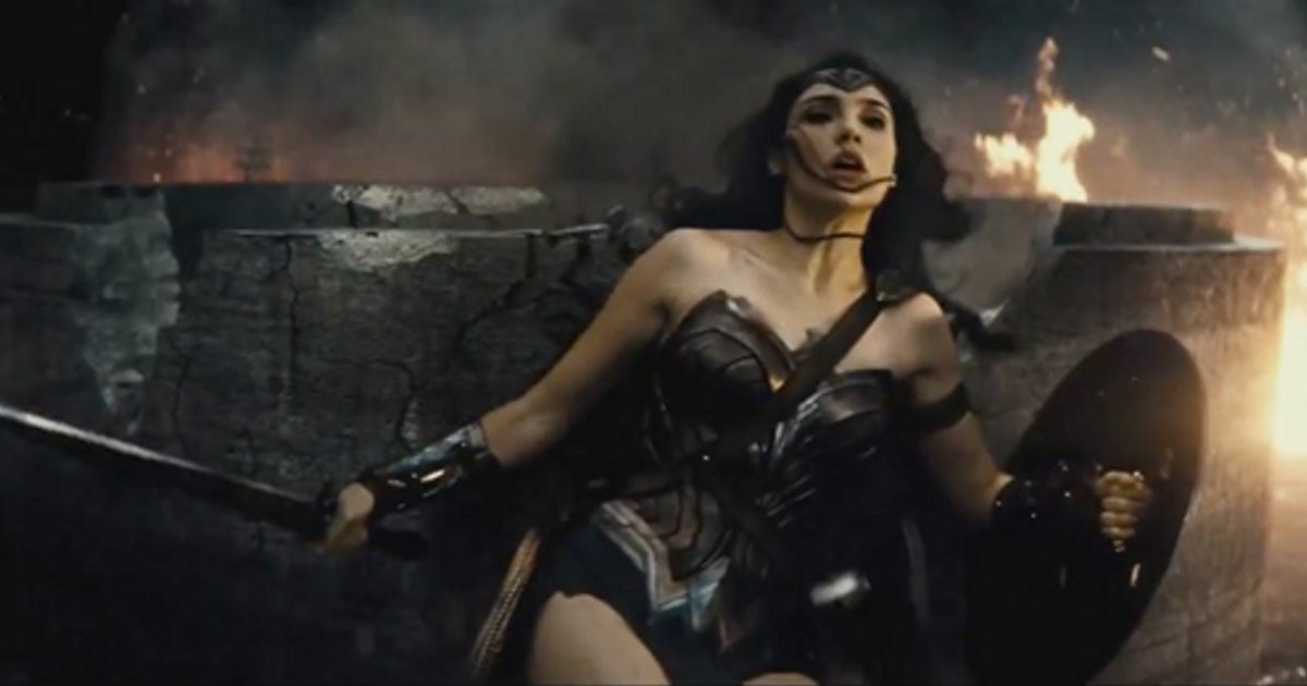 gal-gadot-batman-v-superman-spots