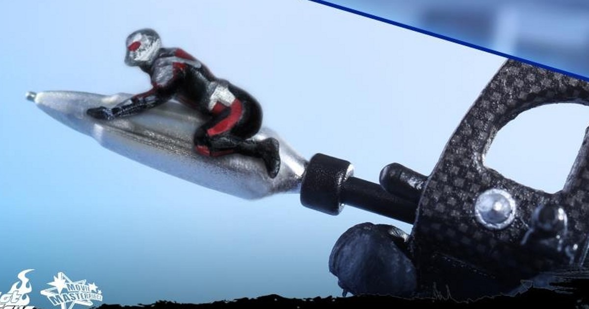 Hot Toys Hawkeye Captain America: Civil War Figure Has Ant-Man Arrow