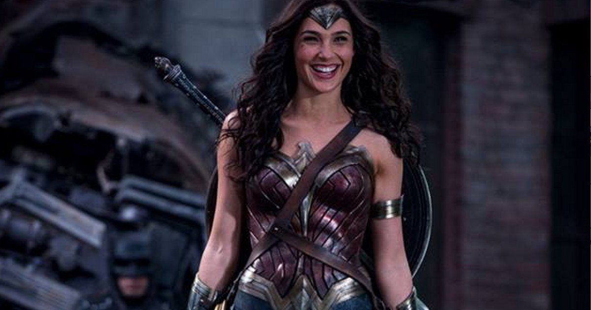 New Gal Gadot Wonder Woman Image From Batman Vs. Superman