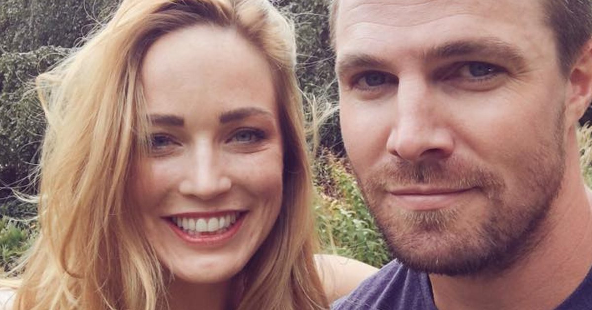 Stephen Amell Teases Arrow 100th Episode With White Canary, Deathstroke & More