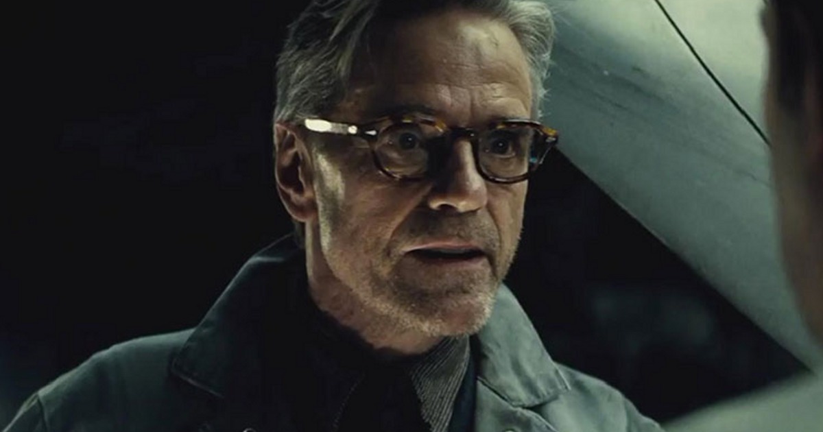 Jeremy Irons’ Alfred New Role Revealed In Batman Vs. Superman