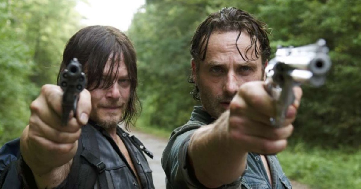 Watch: The Walking Dead Mid-Season Finale Spoiler Scenes