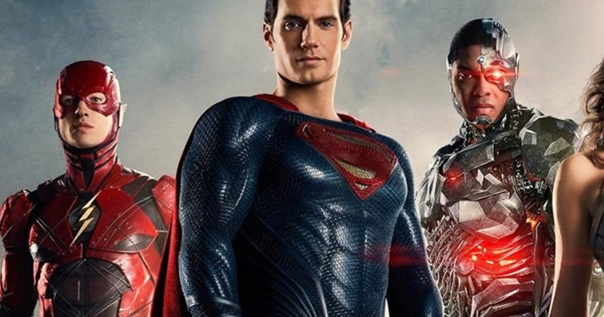 Superman Henry Cavill Sends Out Justice League Crew Gifts