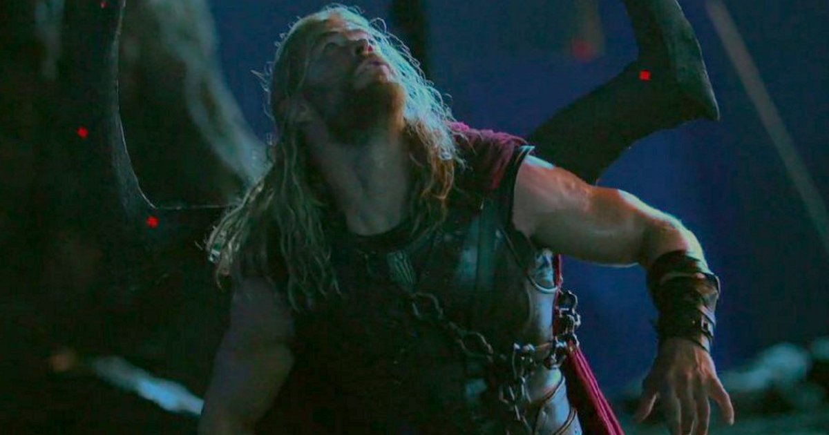 New Thor: Ragnarok Behind-The-Scenes Images