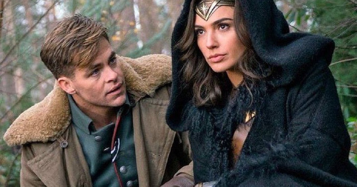 Watch: Chris Pine Says Wonder Woman Is Really Spectacular