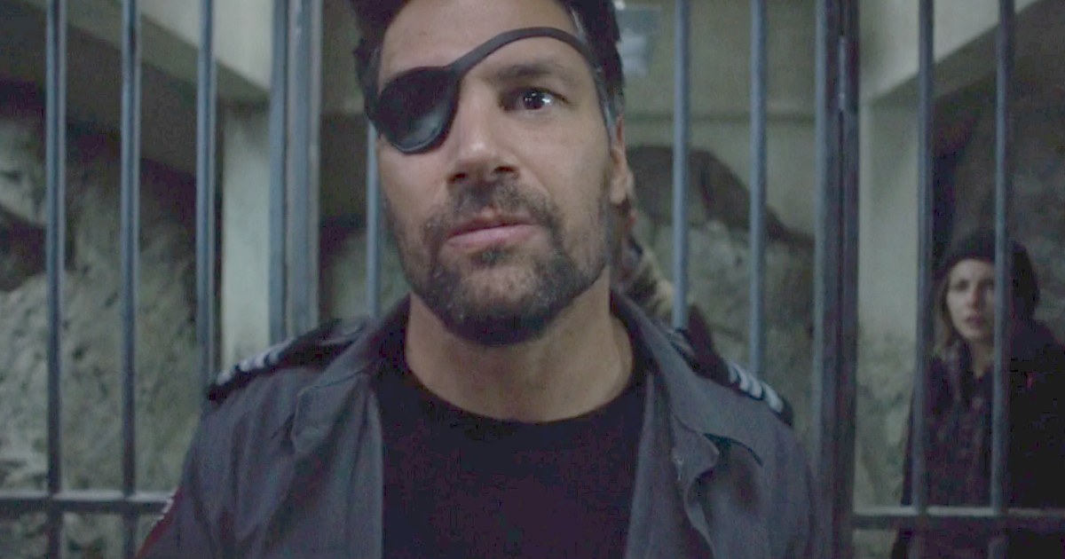 Arrow’s Deathstroke Gets New Actor? Not Manu Bennett?