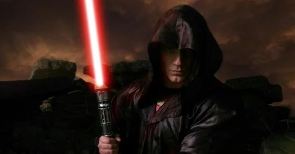 Superman Henry Cavill Celebrates Star Wars May The 4th