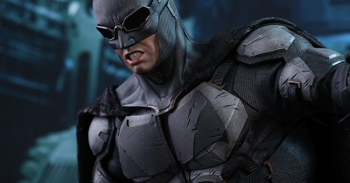 Justice League Batman Tactical Suit Hot Toys Revealed