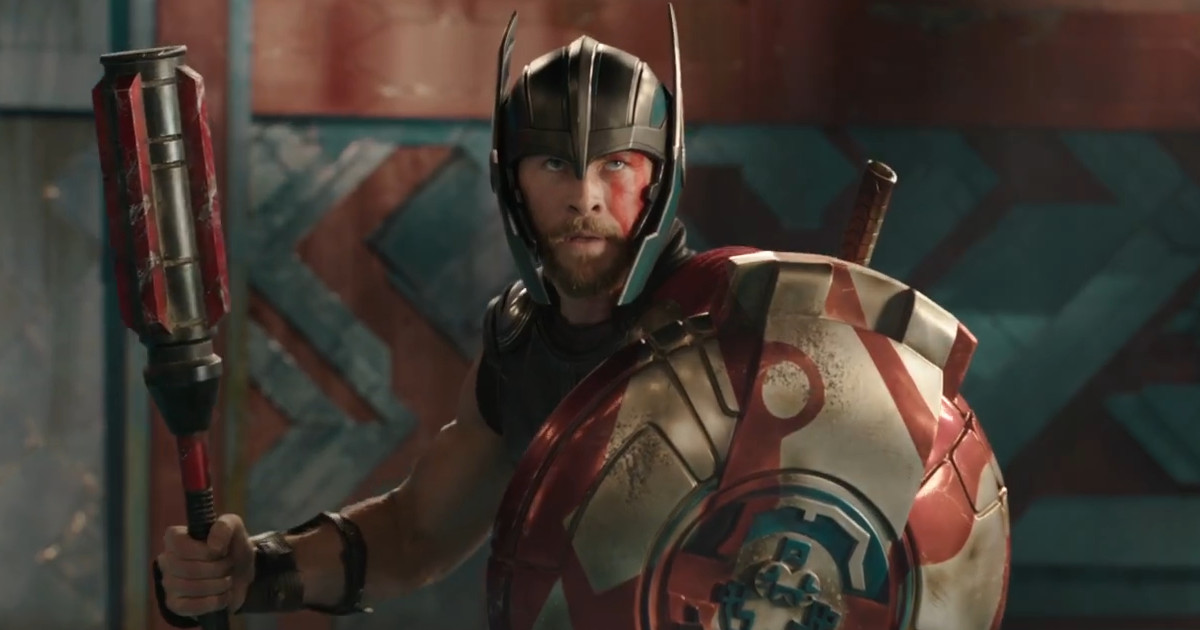 Thor: Ragnarok Gets Life-Sized LEGO For Comic-Con