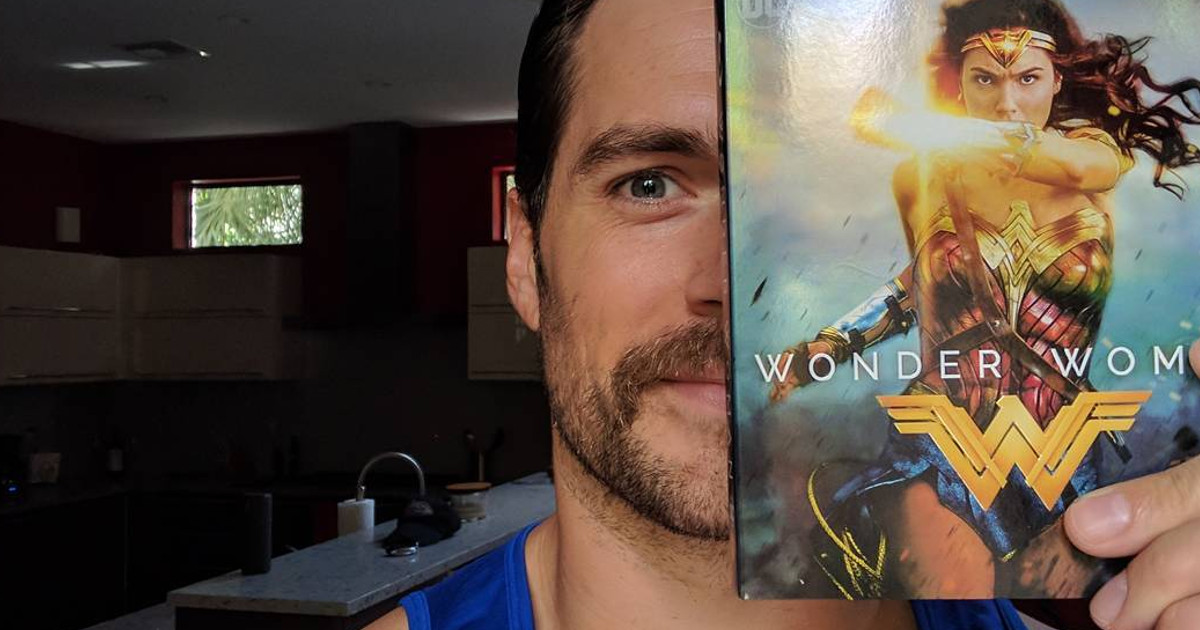 Superman Henry Cavill Is A Wonder Woman Fan