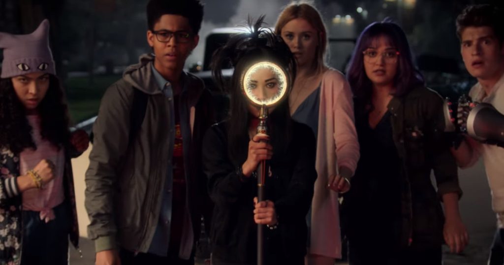 Marvel's Runaways Full Trailer