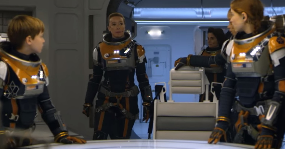 Lost in Space “Lost In Possibility” Featurette