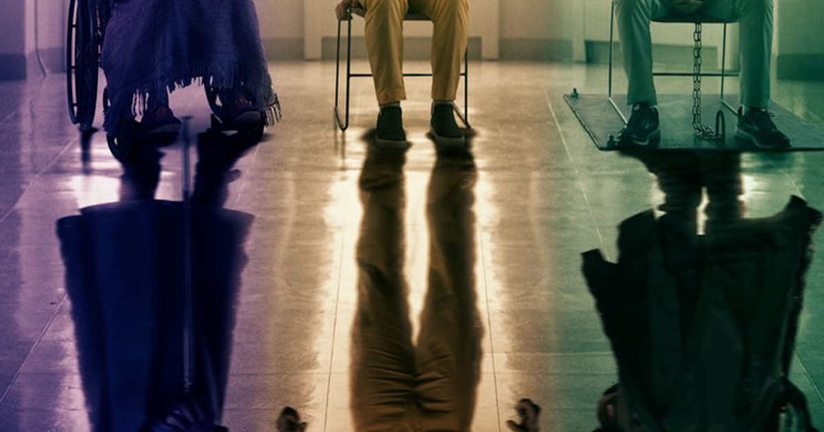 Glass Poster Ahead Of Comic-Con