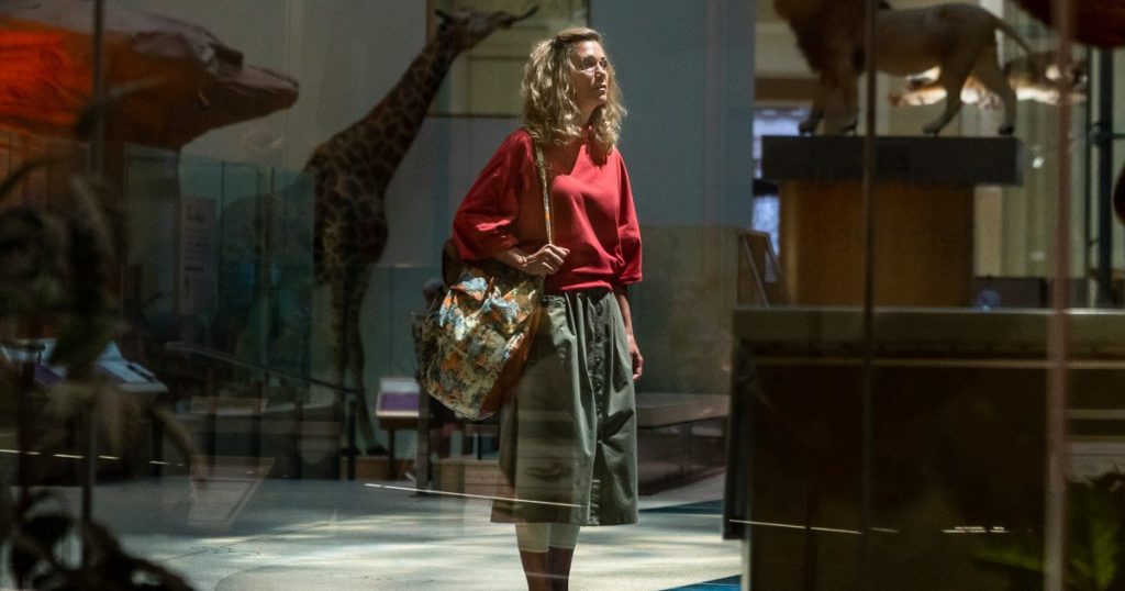 First Look At Kristen Wiig in Wonder Woman 1984