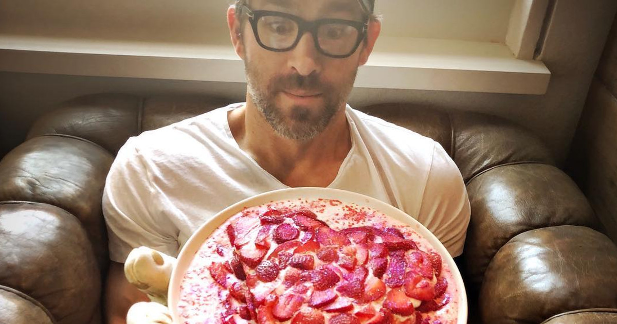 Ryan Reynolds On “Stoned Alone” Announced
