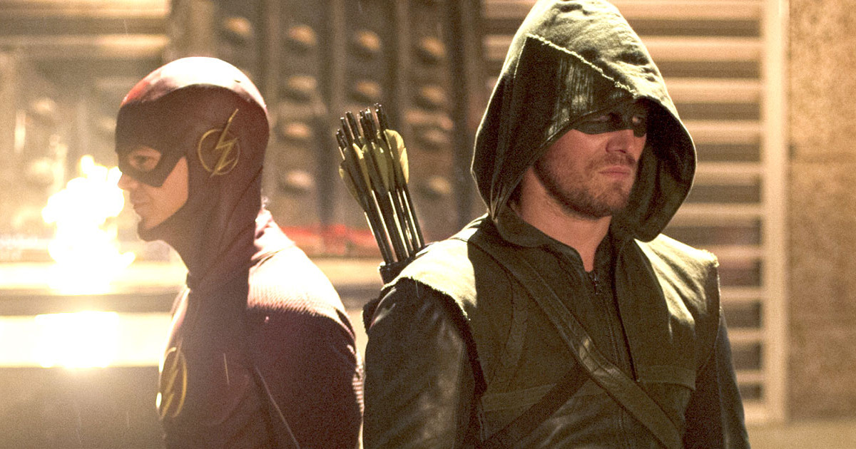 Arrowverse Crossover Reveals Elseworlds and Monitor