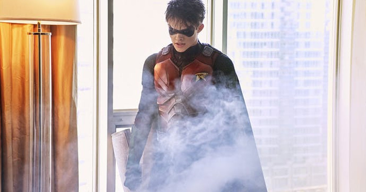 New Look At Jason Todd As Robin For Titans