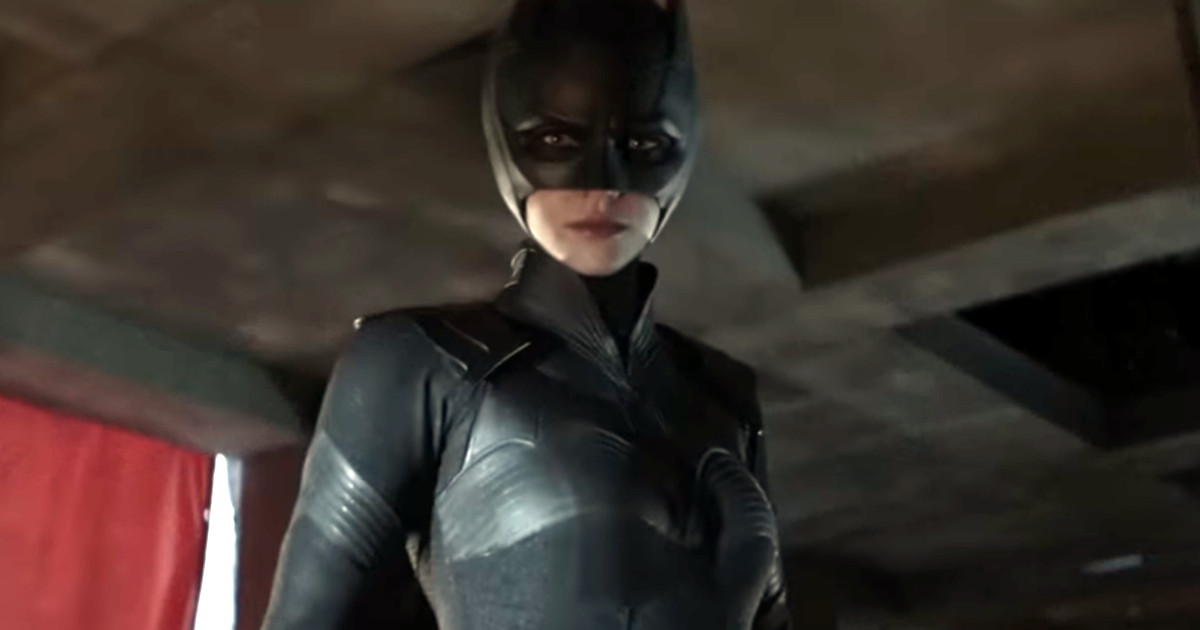 Batwoman Trailer, Clip Released; Batman Teased