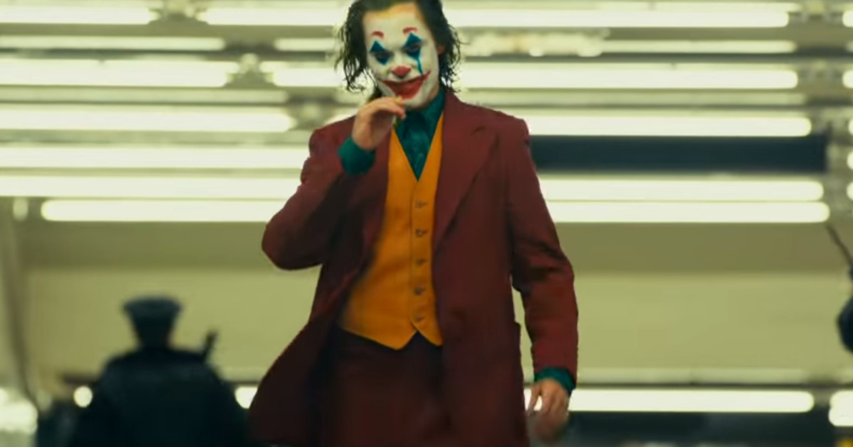 Joaquin Phoenix Joker Confronts Thomas Wayne In Final Trailer