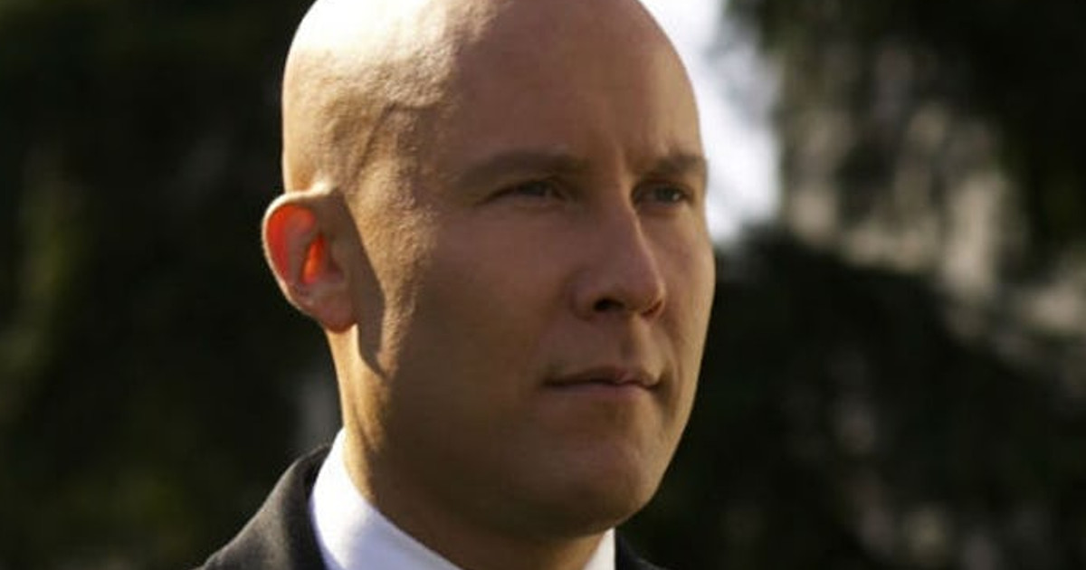 Michael Rosenbaum Responds To Crisis On Infinite Earths Rumors