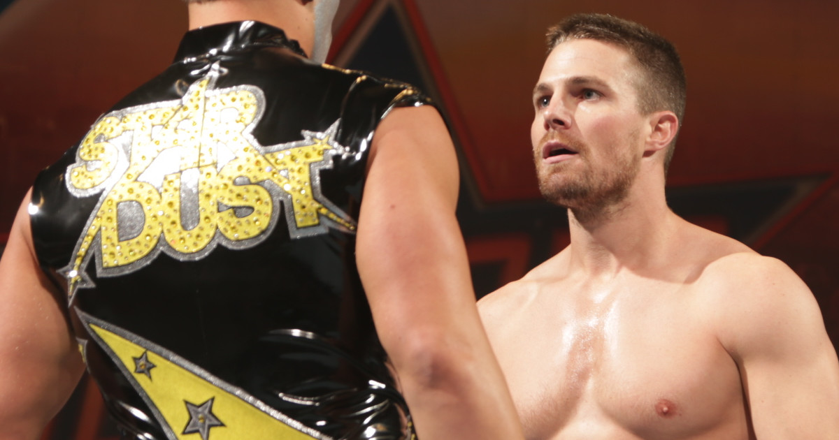 Stephen Amell Signs On For Wrestling Drama ‘Heels’