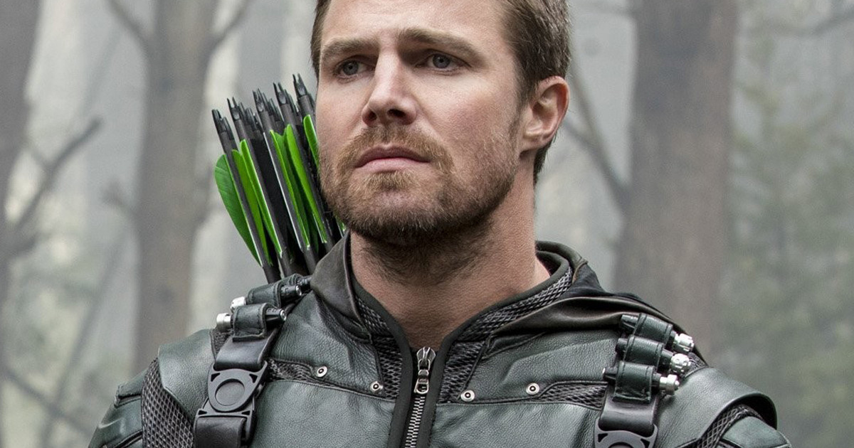 Stephen Amell Teases Death of Green Arrow For Crisis On Infinite Earths?