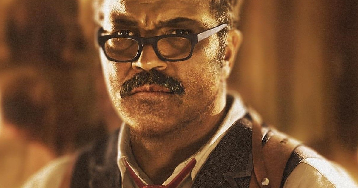 The Batman: Jeffrey Wright Spotted With Gordon Mustache