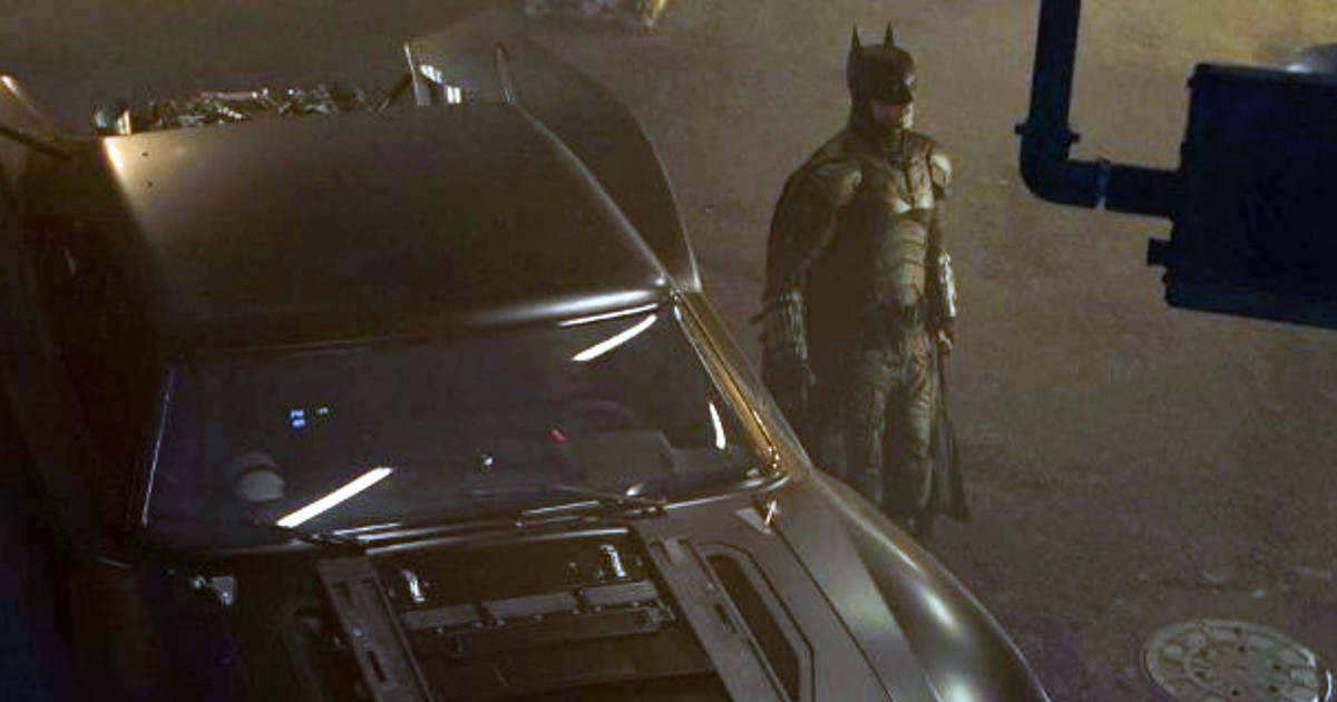 Matt Reeves Confirms ‘The Batman’ Delay; New Robert Pattinson Image