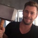 chris-hemsworth-thor-hammers