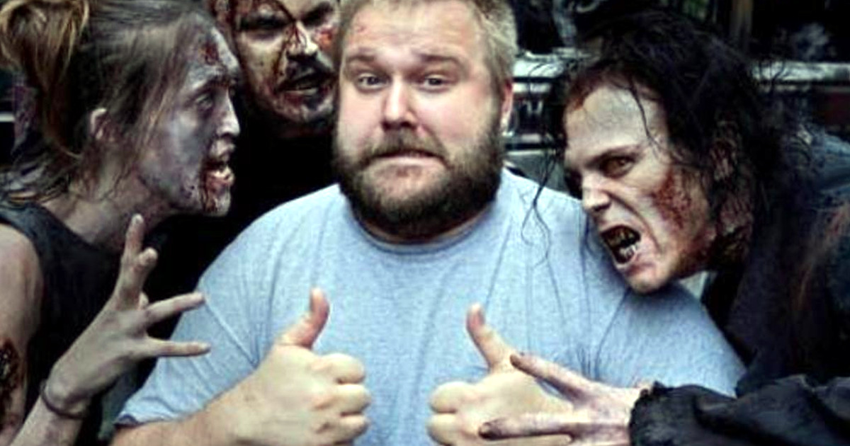 Robert Kirkman Spills Beans On Marvel Comics, Joe Quesada