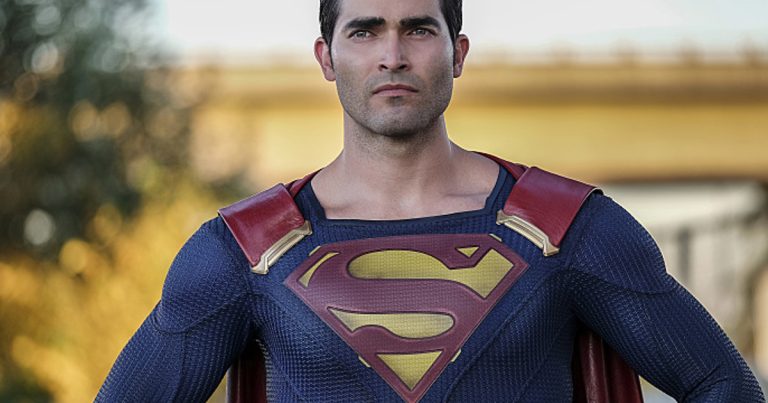 superman-tyler-hoechlin-new-suit
