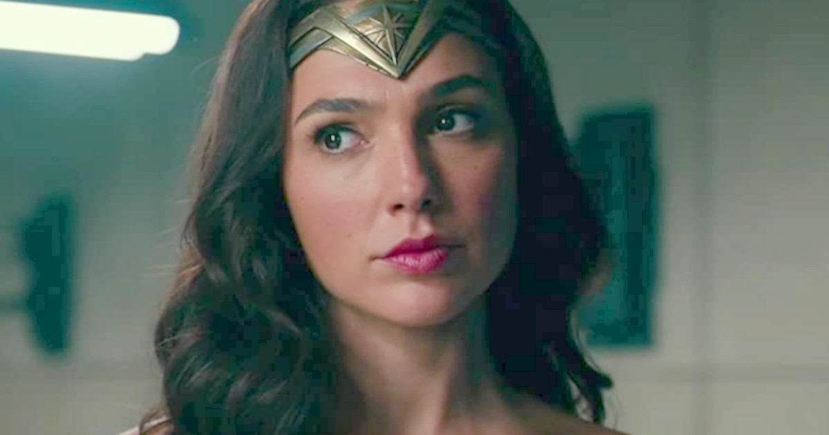 Zack Snyder Thinks Nudity In Justice League Would Be Cool; Always Wanted To Do Porn