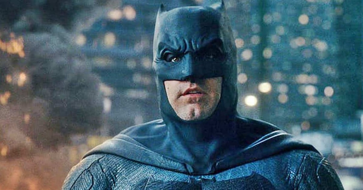 Zack Snyder Responds To Batman Catwoman Sex Controversy