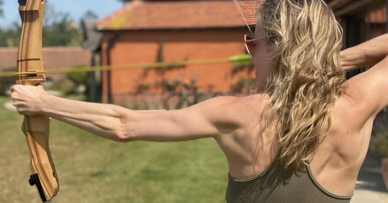 brie-larson-muscles-hawkeye